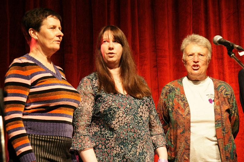 Shiny Bum Singers  136.jpg